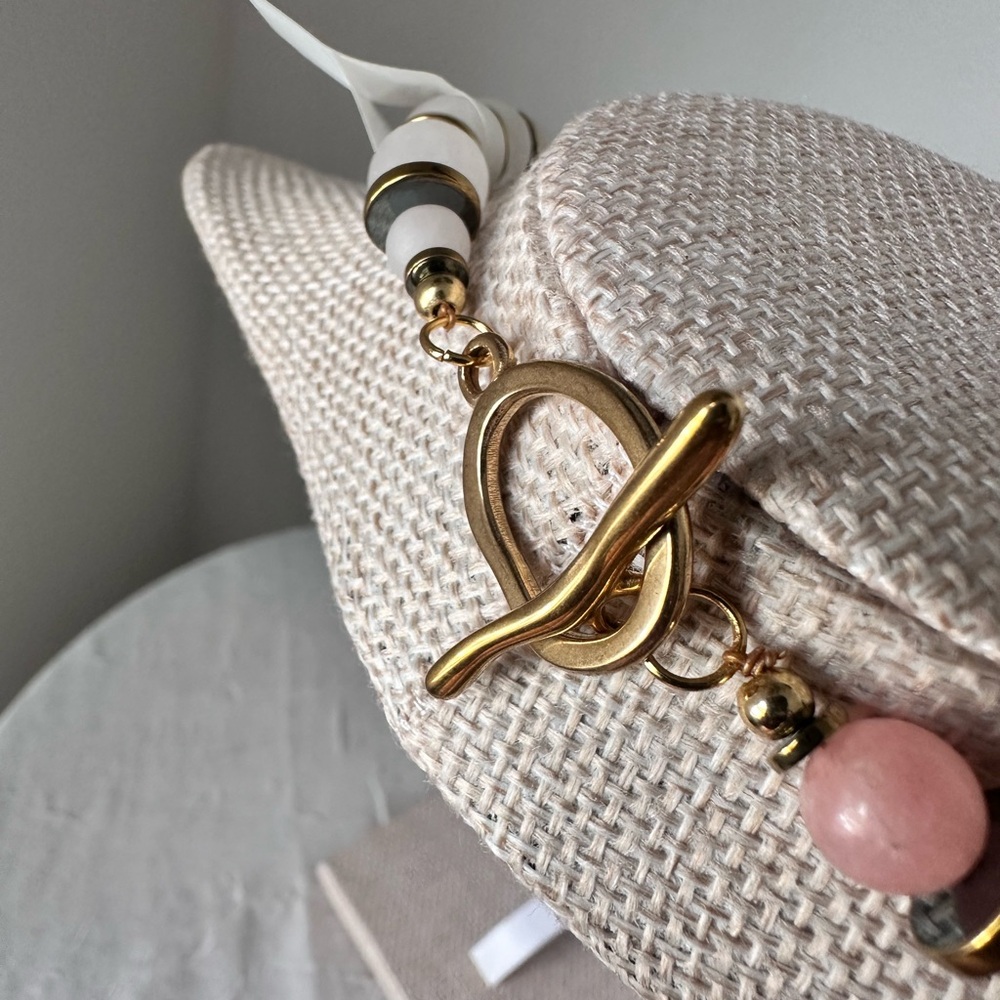 STRAWBERRY QUARTS LIGHT PINK QUART STATEMENT NECKLACE 19” - Picture 9 of 9